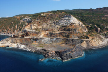 Punta Calamita, veduta delle miniere, Comune di Capoliveri