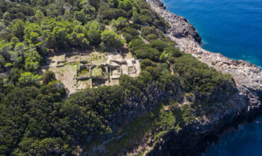 Veduta della Villa romana dei Domizi Enobarbi, Isola di Giannutri